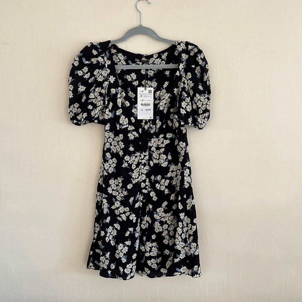 NWT Zara floral dress size small